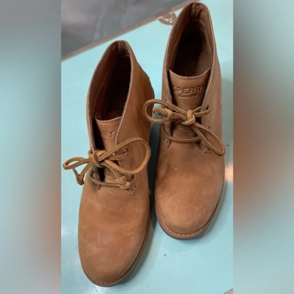 Sperry Boots Womens 7.5M Celeste Prow Ankle Booties‎ Tan Leather Wedge STS80147